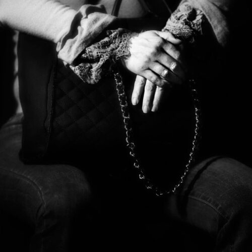 A Holding Space | Fotografie di Silvana Di Lorenzo