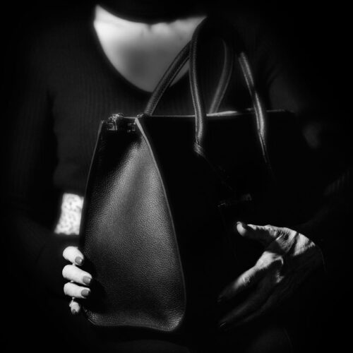 A Holding Space | Fotografie di Silvana Di Lorenzo